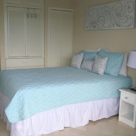 Lantana Barbados Condos Saint James Buitenkant foto