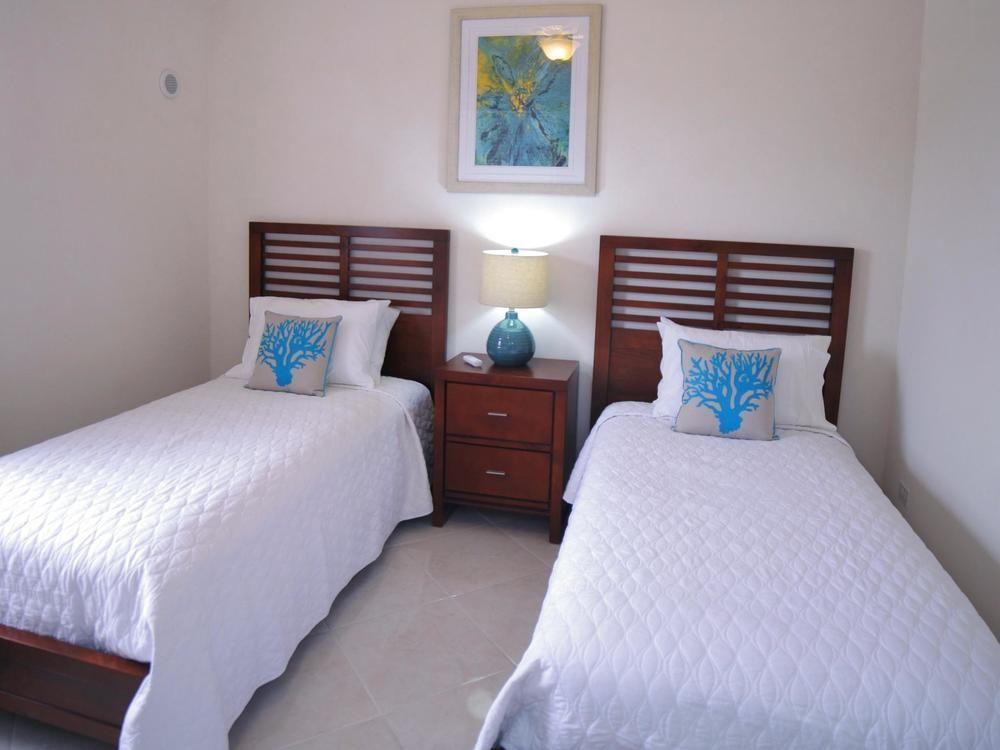 Lantana Barbados Condos Saint James Buitenkant foto