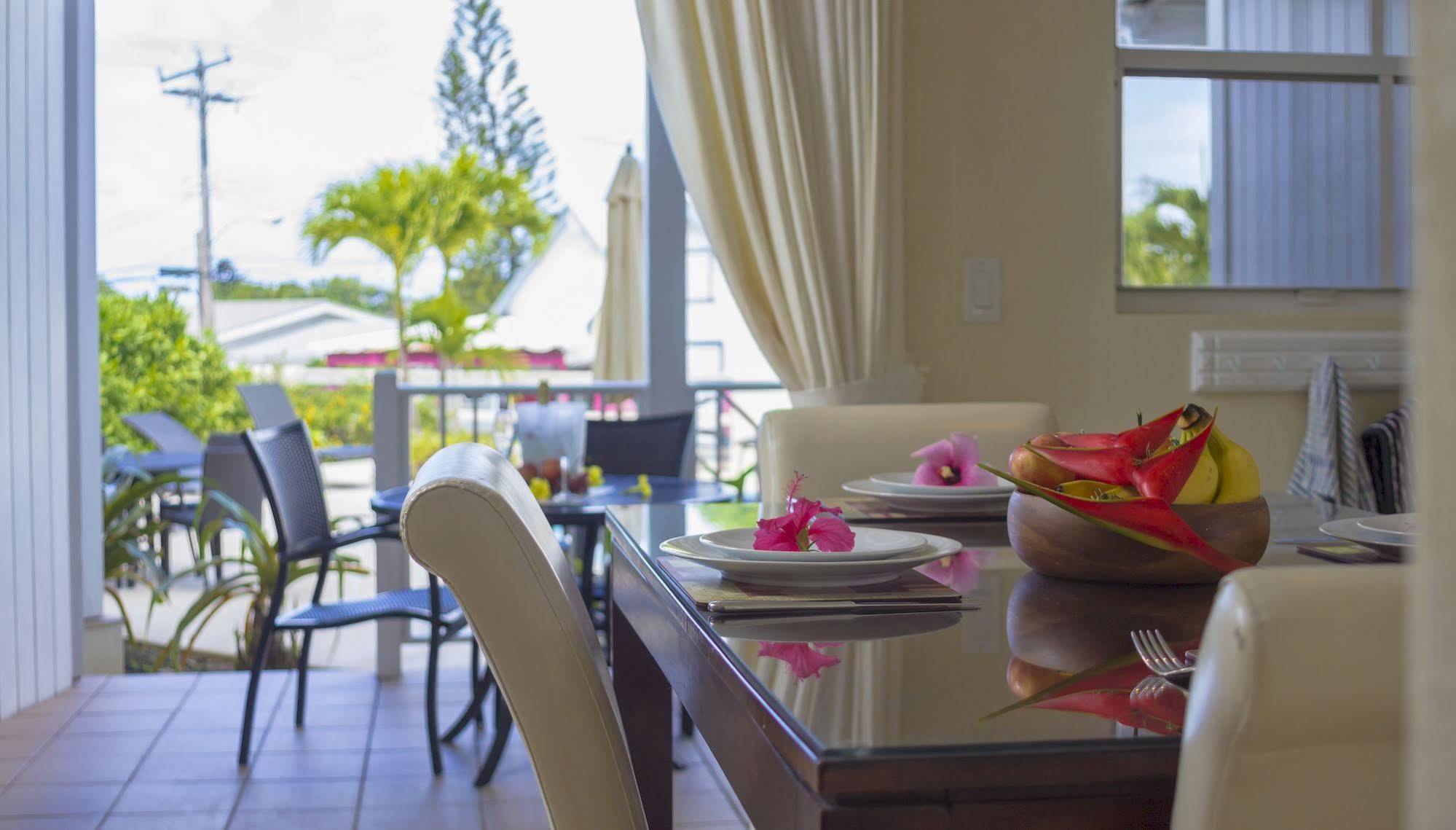 Lantana Barbados Condos Saint James Buitenkant foto